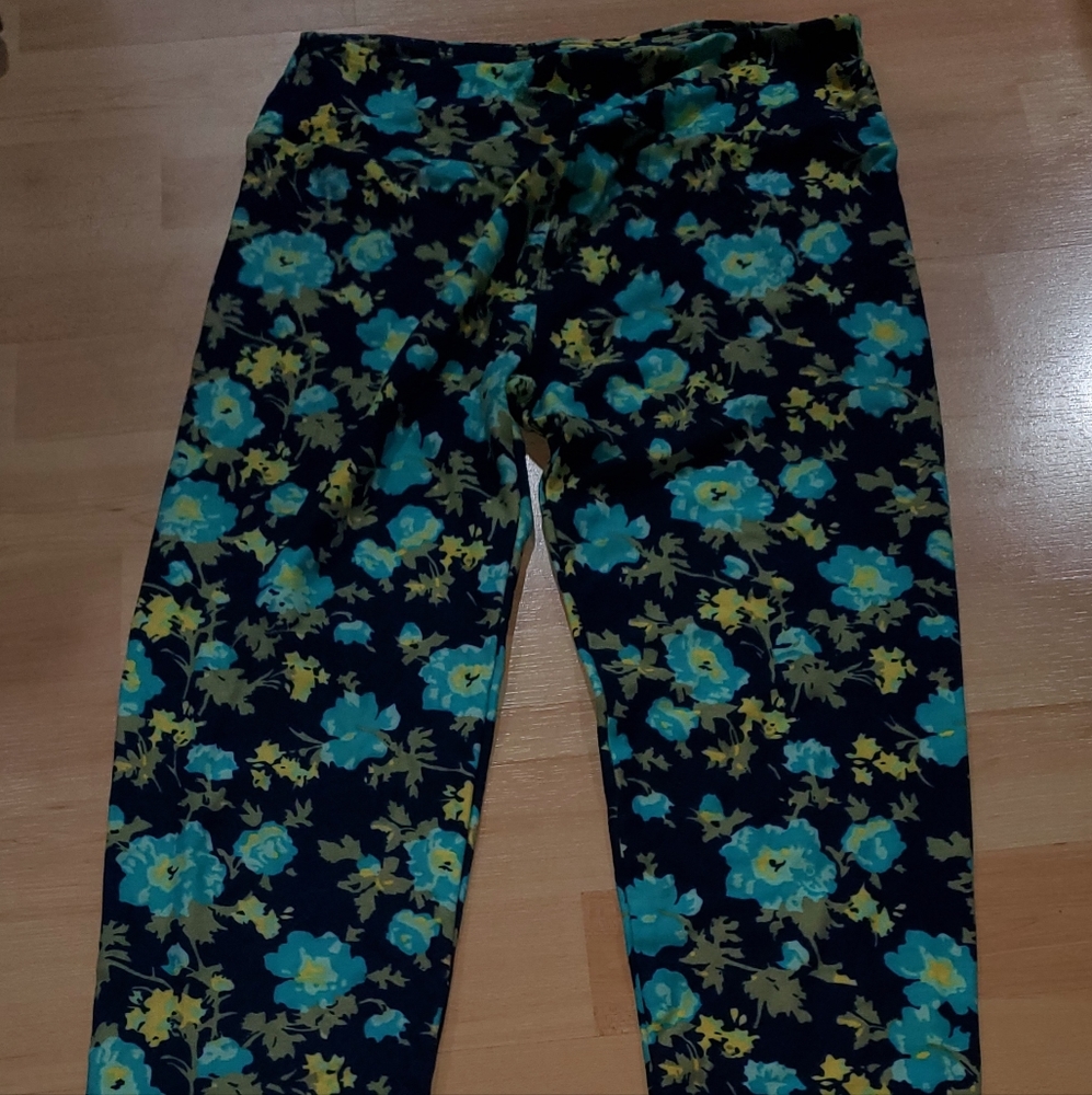 NWOT LuLaRoe OS leggingd